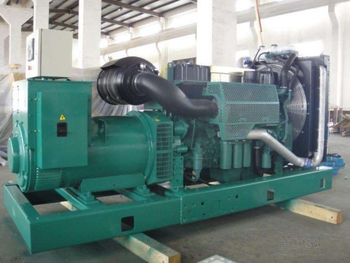 崇信便携静音：租赁无声发电机组，便携式解决能源需求